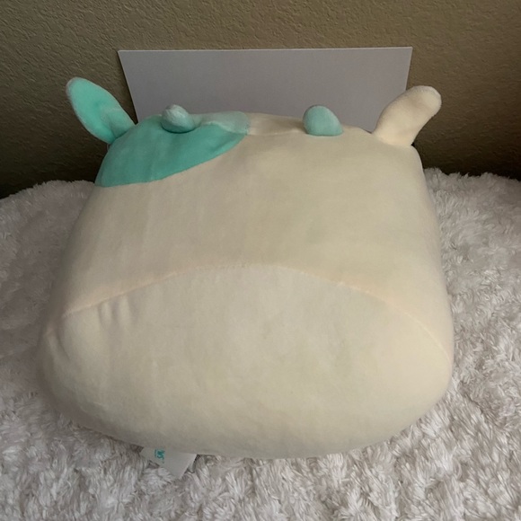 Belana the Cow Stackable Squishmallow 8” - Picture 4 of 4